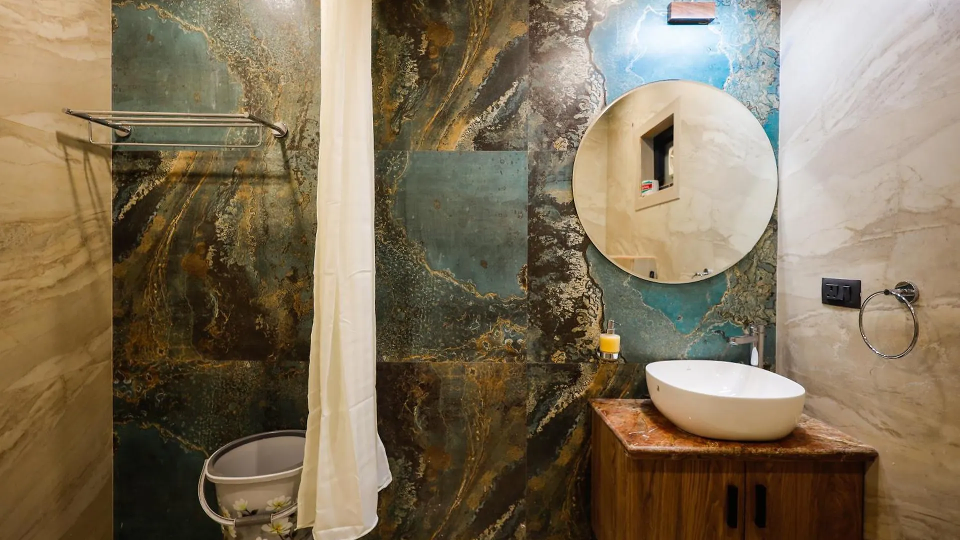 Myestay Elite The Ultimate Luxury Spacious Villa Benares