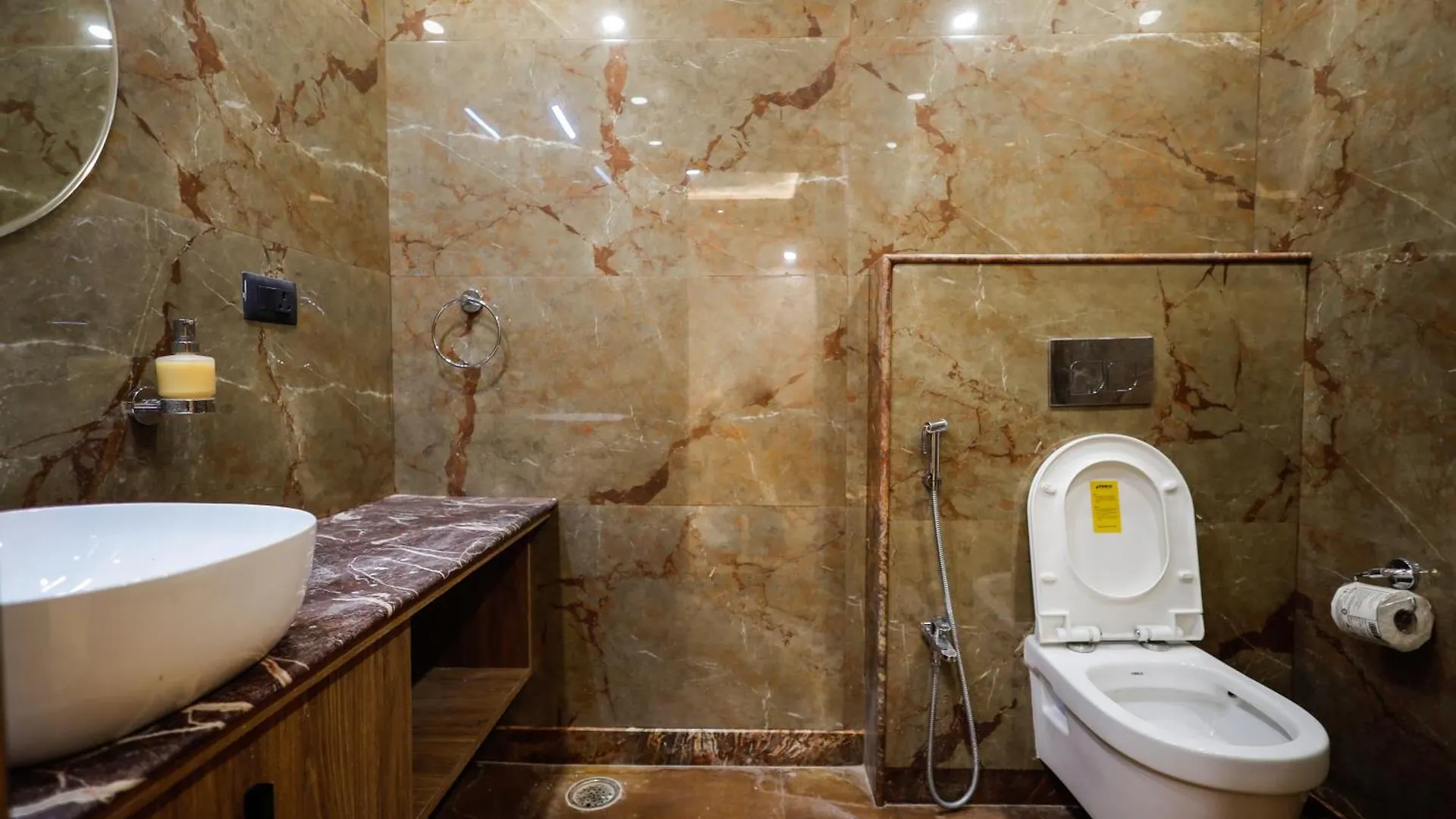 Myestay Elite The Ultimate Luxury Spacious Villa Benares