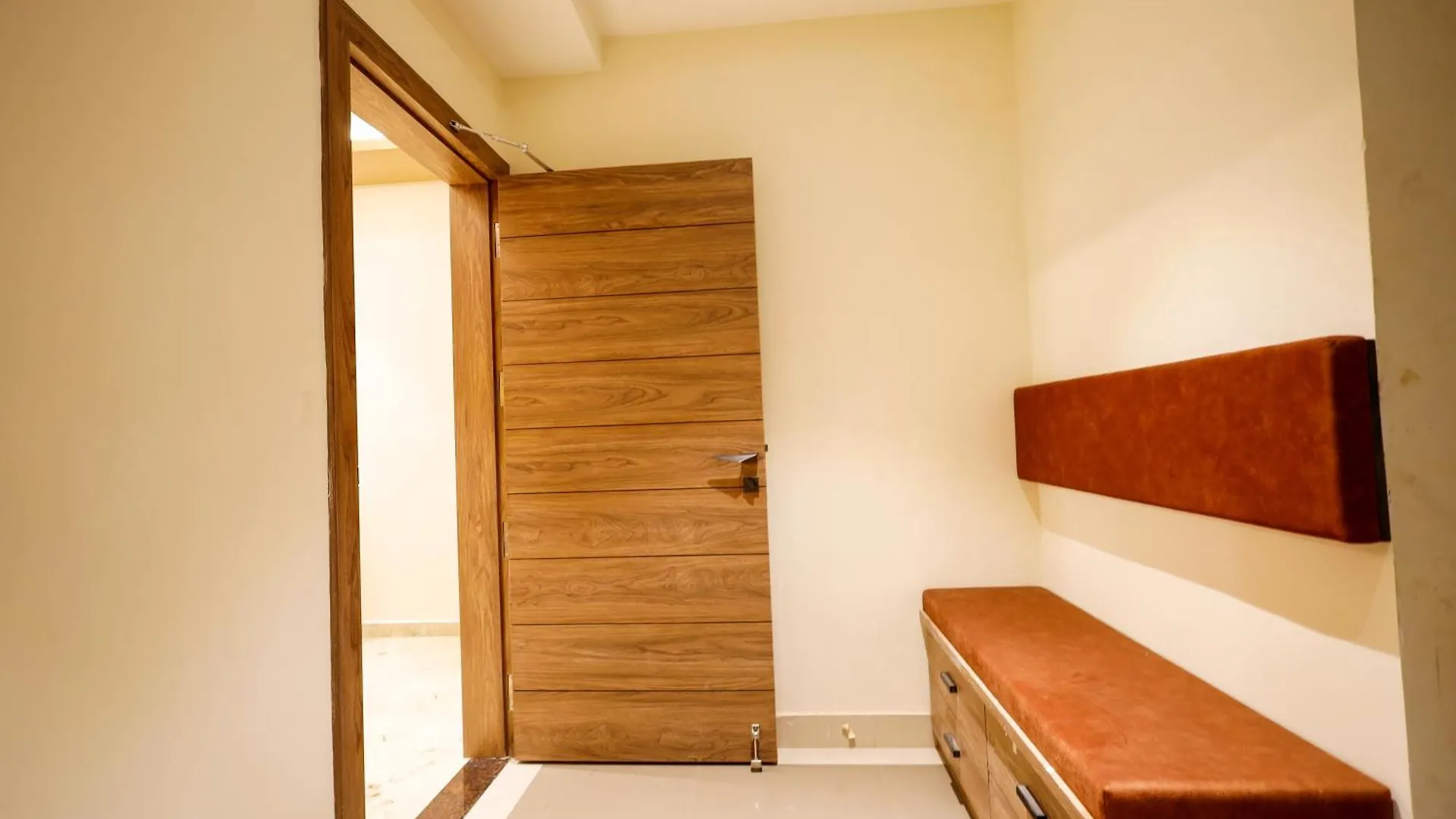 Myestay Elite The Ultimate Luxury Spacious Villa Benares